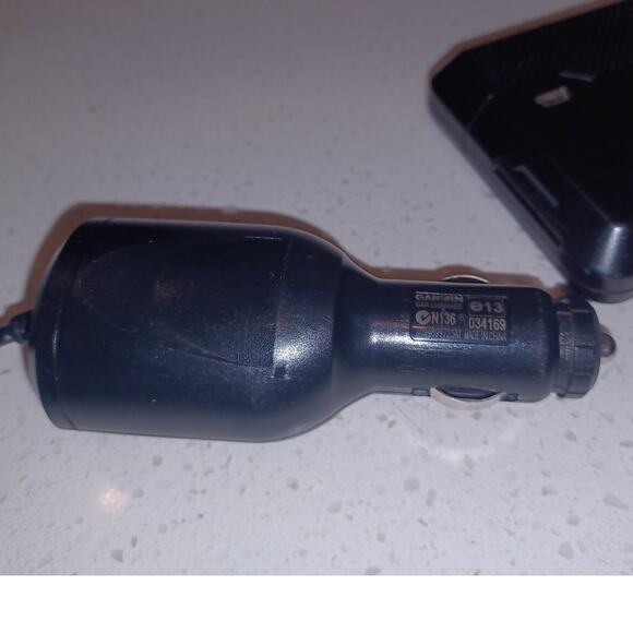 Garmin Nuvi 255W Series Portable Satellite GPS Navigation System - Picture 5 of 6